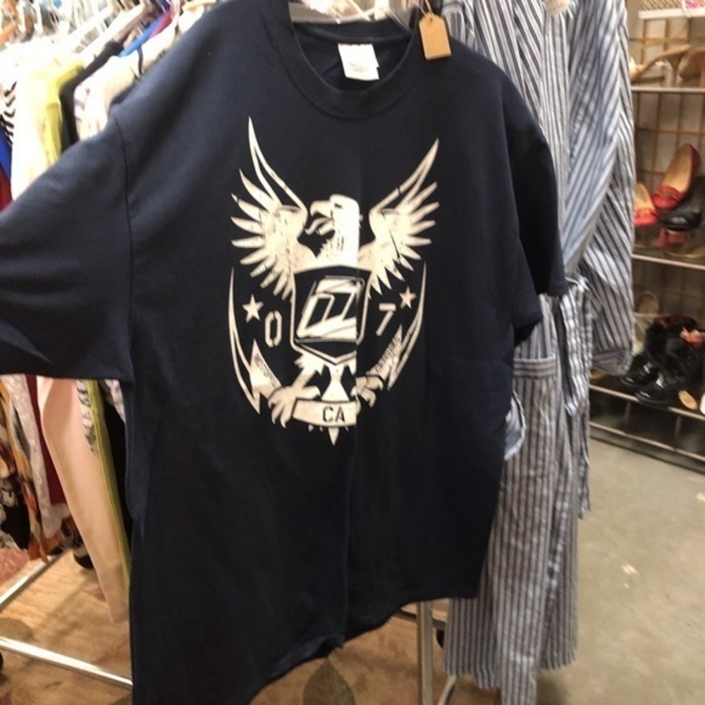 Graphic tee shirt